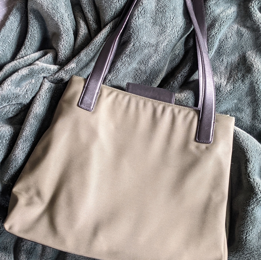 Coach tote - Picture 2 of 7